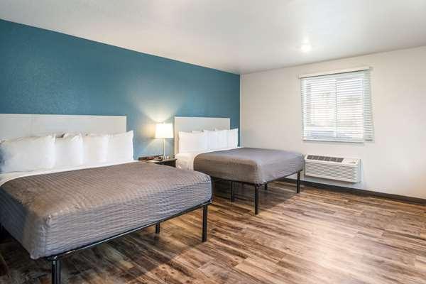 Images WoodSpring Suites Bradenton