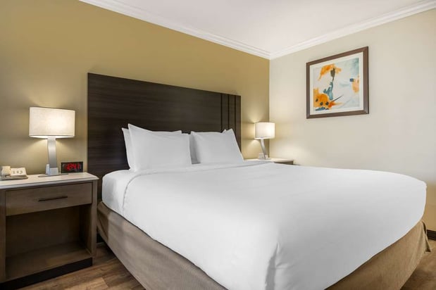 Images Best Western Plus Orange County Airport North