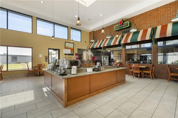 Images Best Western Plus York Hotel & Conference Center