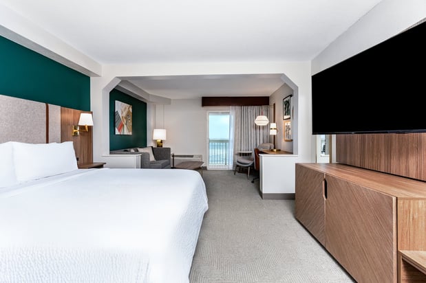 Images Holiday Inn & Suites Daytona Beach on the Ocean by IHG