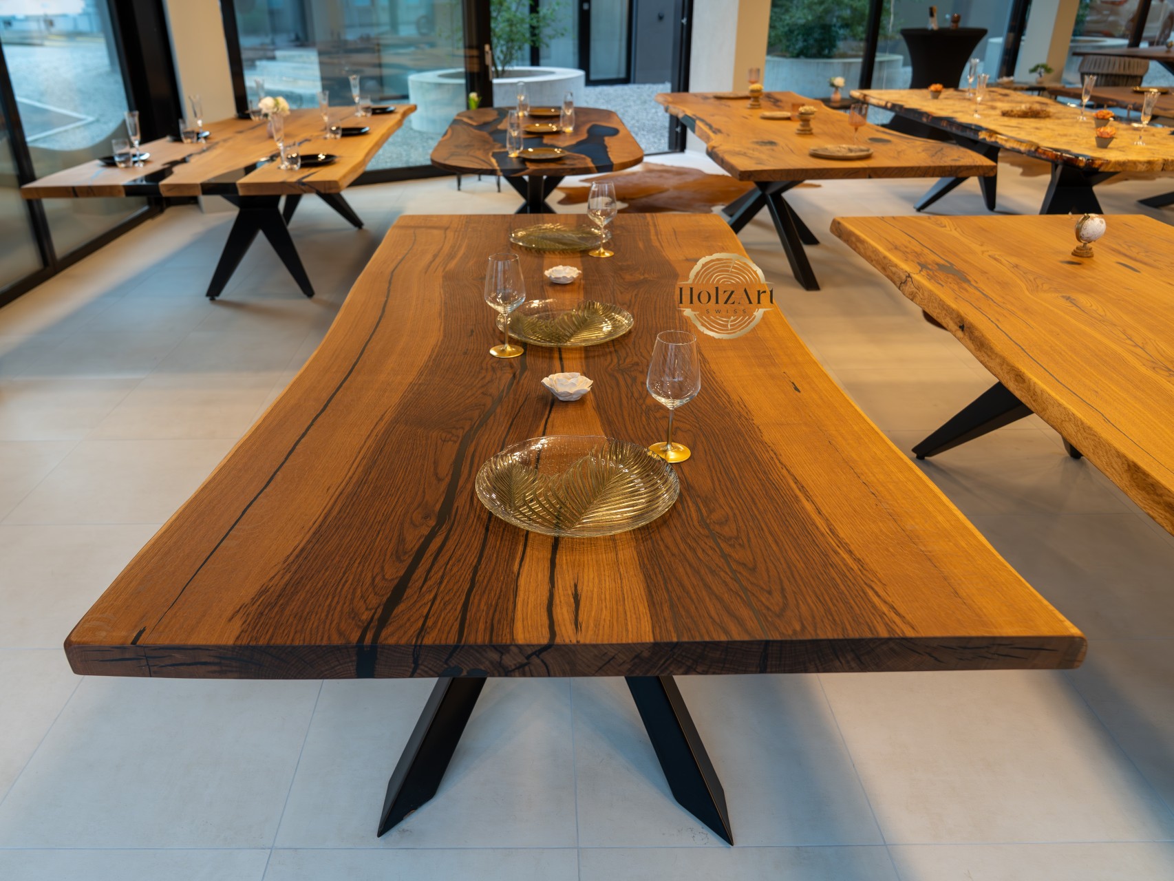 Bilder HolzArt Swiss - handgefertigte Holzmöbel (Tische, Stühle & mehr)