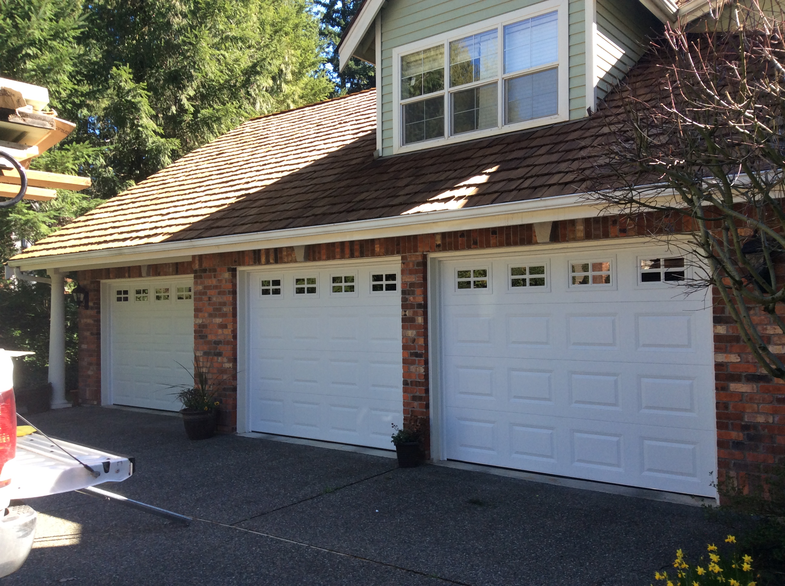 Call now for your garage door repair!
