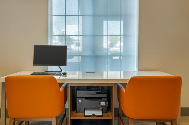 Images Holiday Inn Express & Suites Indianapolis - East by IHG