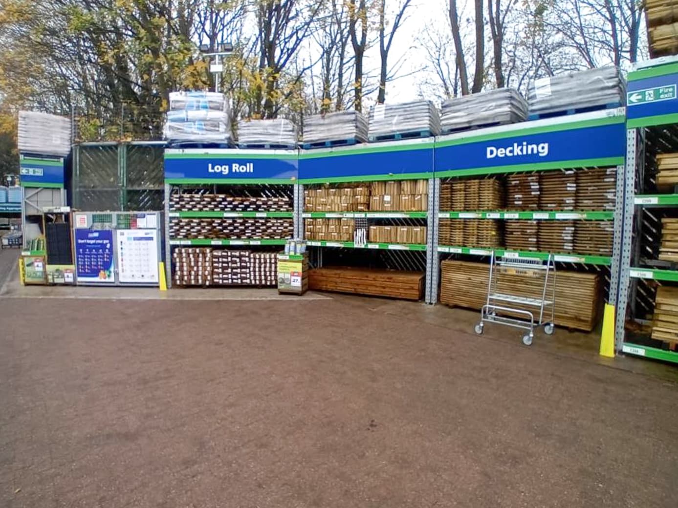 Images B&M Home Store with Garden Centre