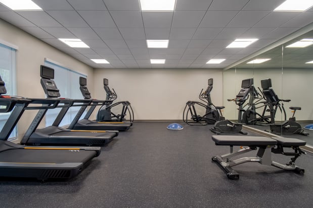 Images Holiday Inn Express & Suites Muskegon - Grand Haven by IHG