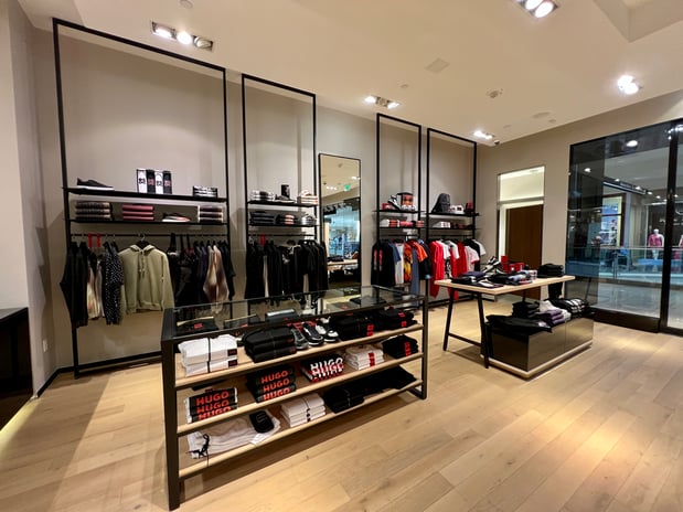 Images BOSS Store - LV Fashion Show
