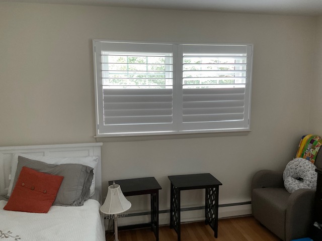 Bask in the gentle glow of sunlight streaming through our elegant white Shutters. Our Shutters offer an exquisite blend of aesthetic charm and discreet seclusion, giving you the peace of mind you deserve at your home in Briarcliff Manor.