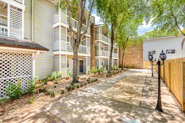 Images Meridian at Lantana