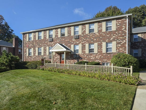 Images Knollwood Apartments