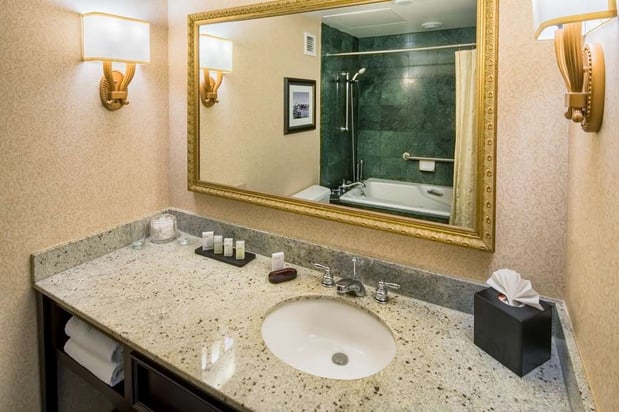 Images Embassy Suites by Hilton Portland Downtown