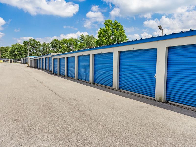 Security Screens - Storage Express at 292 13th St NW, Linton, IN 47441