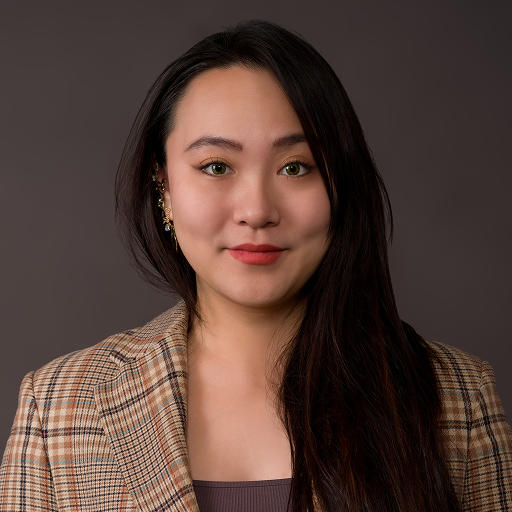 Angela Chia headshot.