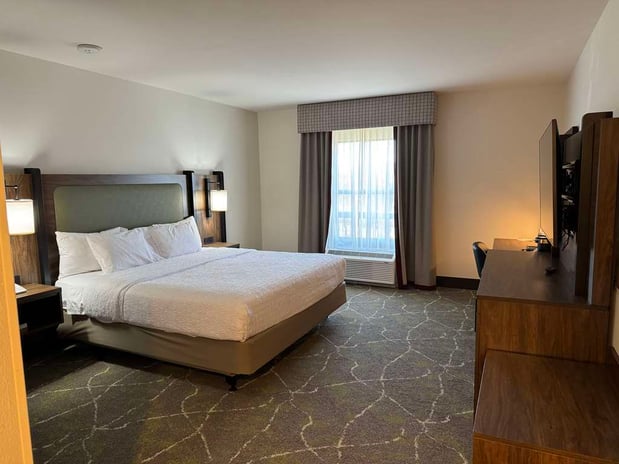 Images Hampton Inn & Suites Dobson