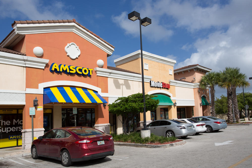 Amscot at Mall at 163rd Street Shopping Center