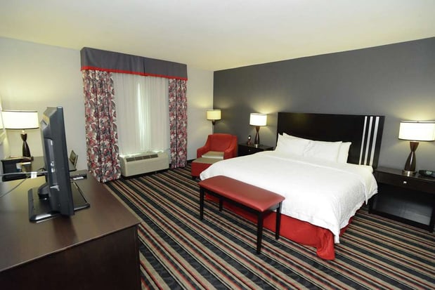 Images Hampton Inn & Suites Albany At Albany Mall