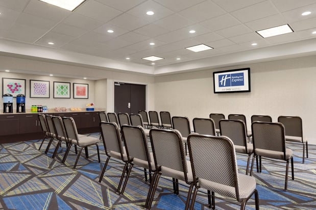 Images Holiday Inn Express & Suites Opelika Auburn by IHG