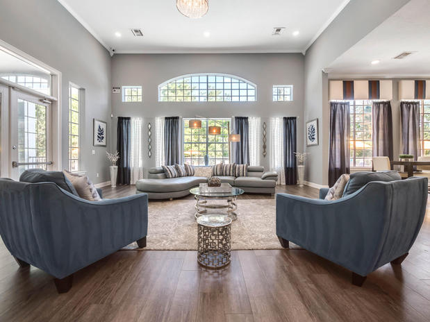 Images Knightsbridge at Stoneybrook