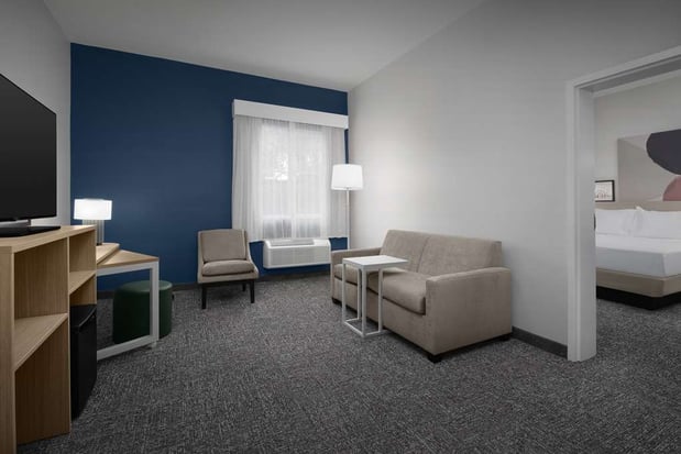 Images Spark by Hilton Miami Doral