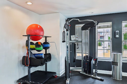 Images Cross Creek at Murfreesboro Apartments