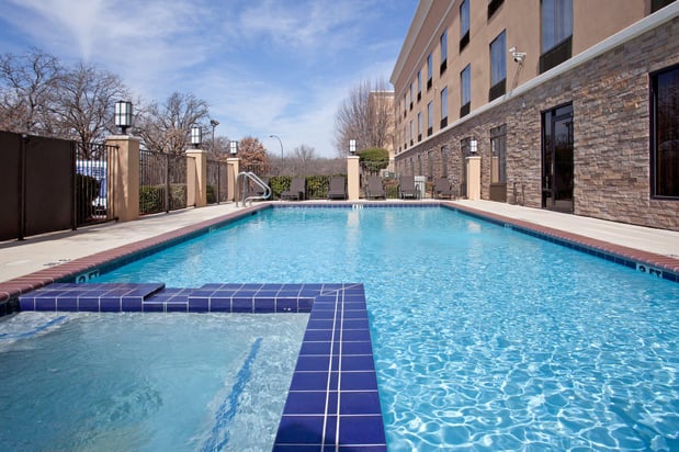 Images Holiday Inn Express & Suites Arlington (I-20-Parks Mall) by IHG