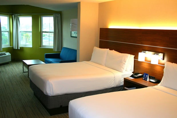 Images Holiday Inn Express & Suites Marina - State Beach Area by IHG