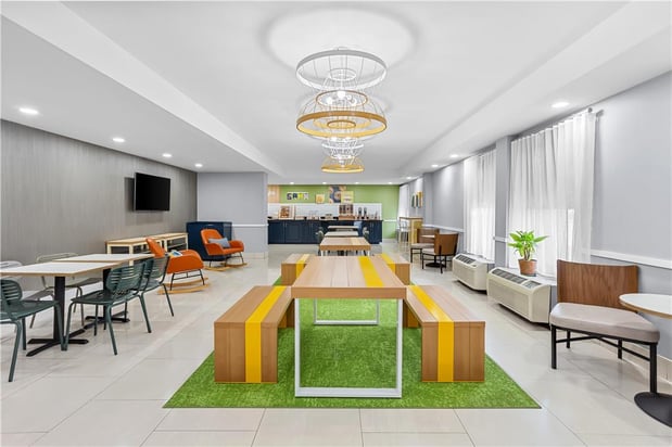 Images Spark by Hilton Des Plaines Chicago O'Hare