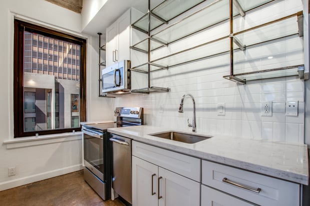 Images Two East Congress