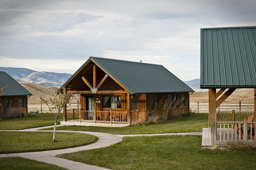 Chico Hot Springs Resort & Day Spa Image