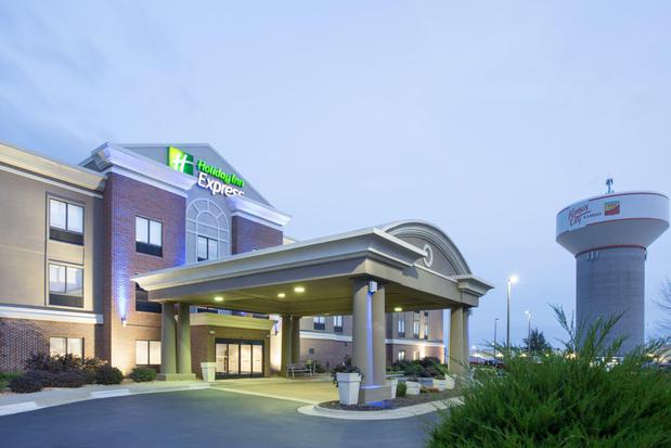 Images Holiday Inn Express Kansas City - at the Legends by IHG