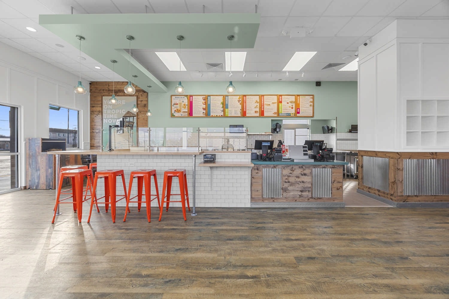 Tropical Smoothie Cafe Image
