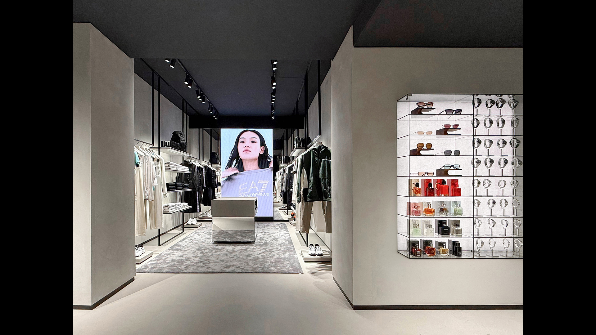 Emporio Armani, KURFUERSTERDAMM 29 in BERLIN