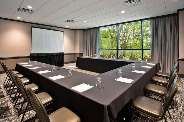 Images DoubleTree by Hilton Lansing