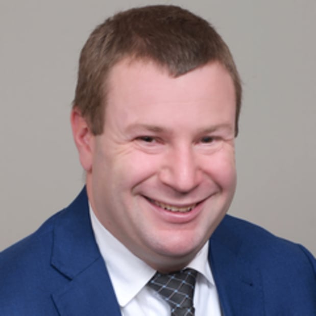 Images Edward Jones - Financial Advisor: Benjamin Holloway