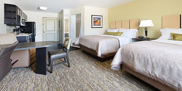 Images Candlewood Suites St. Joseph by IHG