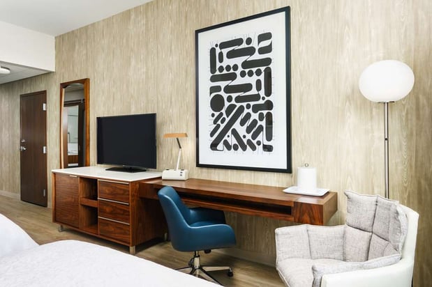 Images Hampton Inn & Suites Santa Monica