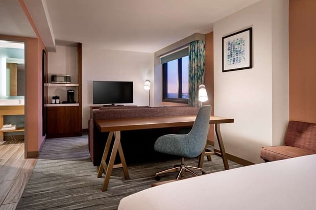 Images Hilton Garden Inn LAX Los Angeles Airport