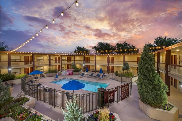 Images Best Western Plus Clocktower Inn