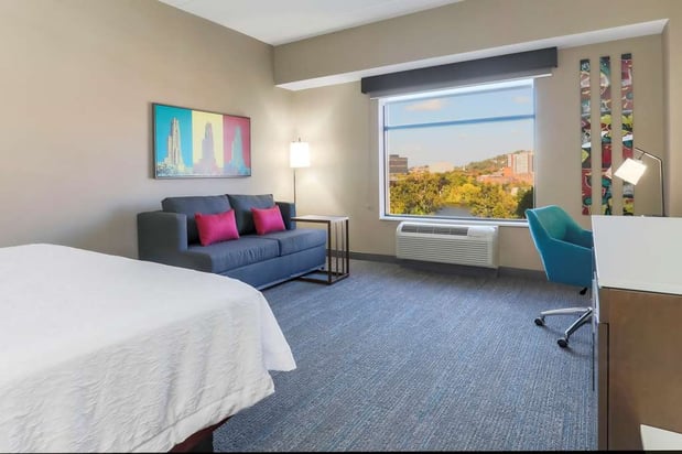 Images Hampton Inn & Suites Pittsburgh-Downtown