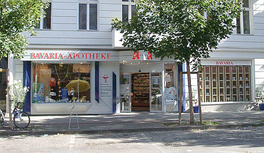 Aussenansicht der Bavaria-Apotheke Berlin