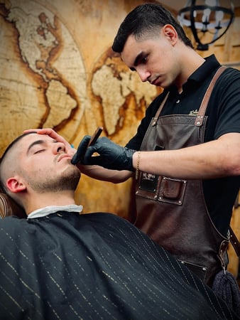 Images Lionsden Barbershop