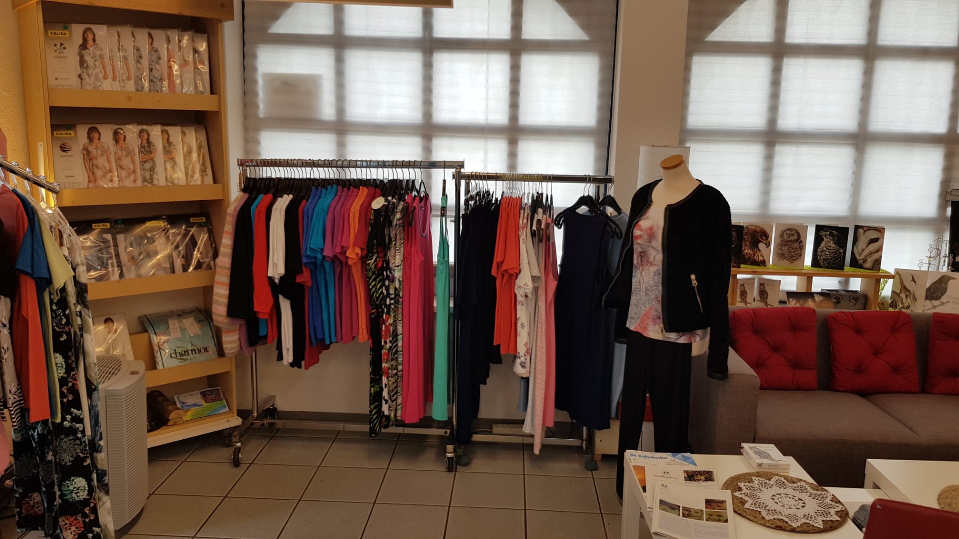 Naeftis Textilien, Mitteldorfweg 1 in Neftenbach