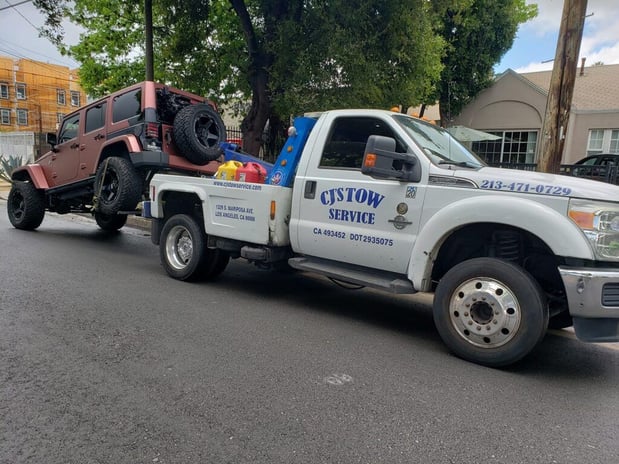 Images CJ's Tow & Transport