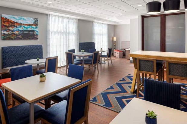 Images Hampton Inn Fairmont