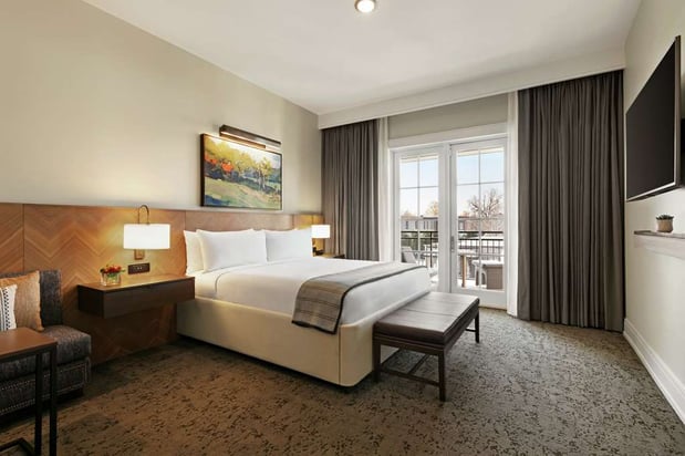 Images The Harpeth Franklin Downtown, Curio Collection by Hilton