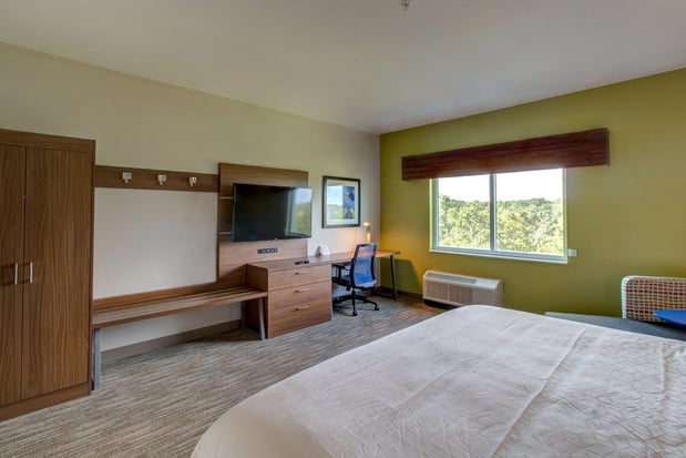 Images Holiday Inn Express Fort Walton Beach Central by IHG