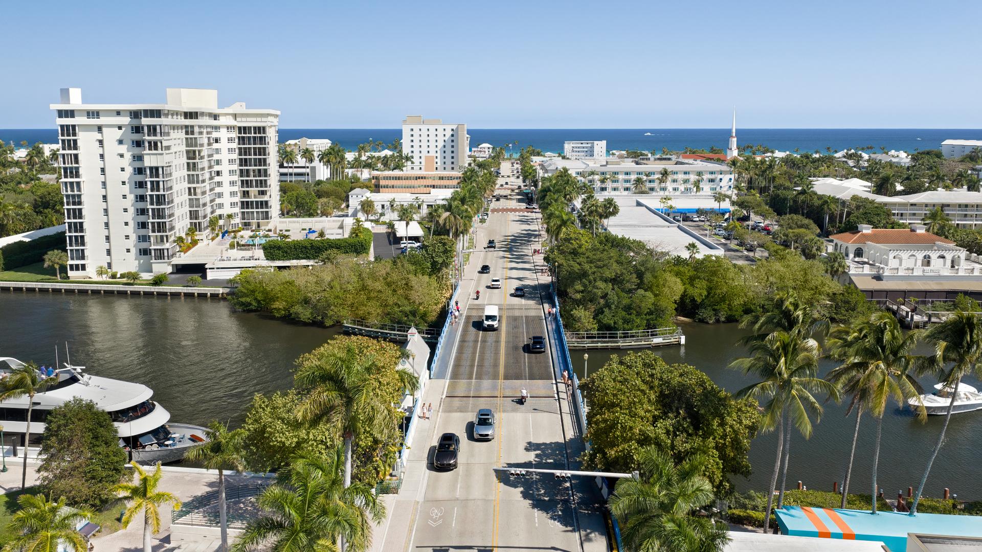 Convenient proximity to Delray Beaches
