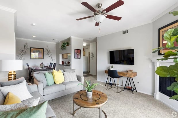 Images San Moritz and Angel Point Apartments