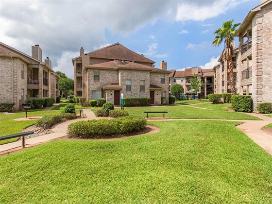 Cimarron Parkway Apartments Photo