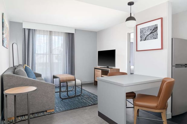 Images Homewood Suites by Hilton Detroit-Troy