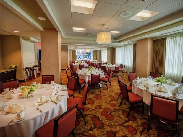 Images Hilton Garden Inn Buffalo Downtown